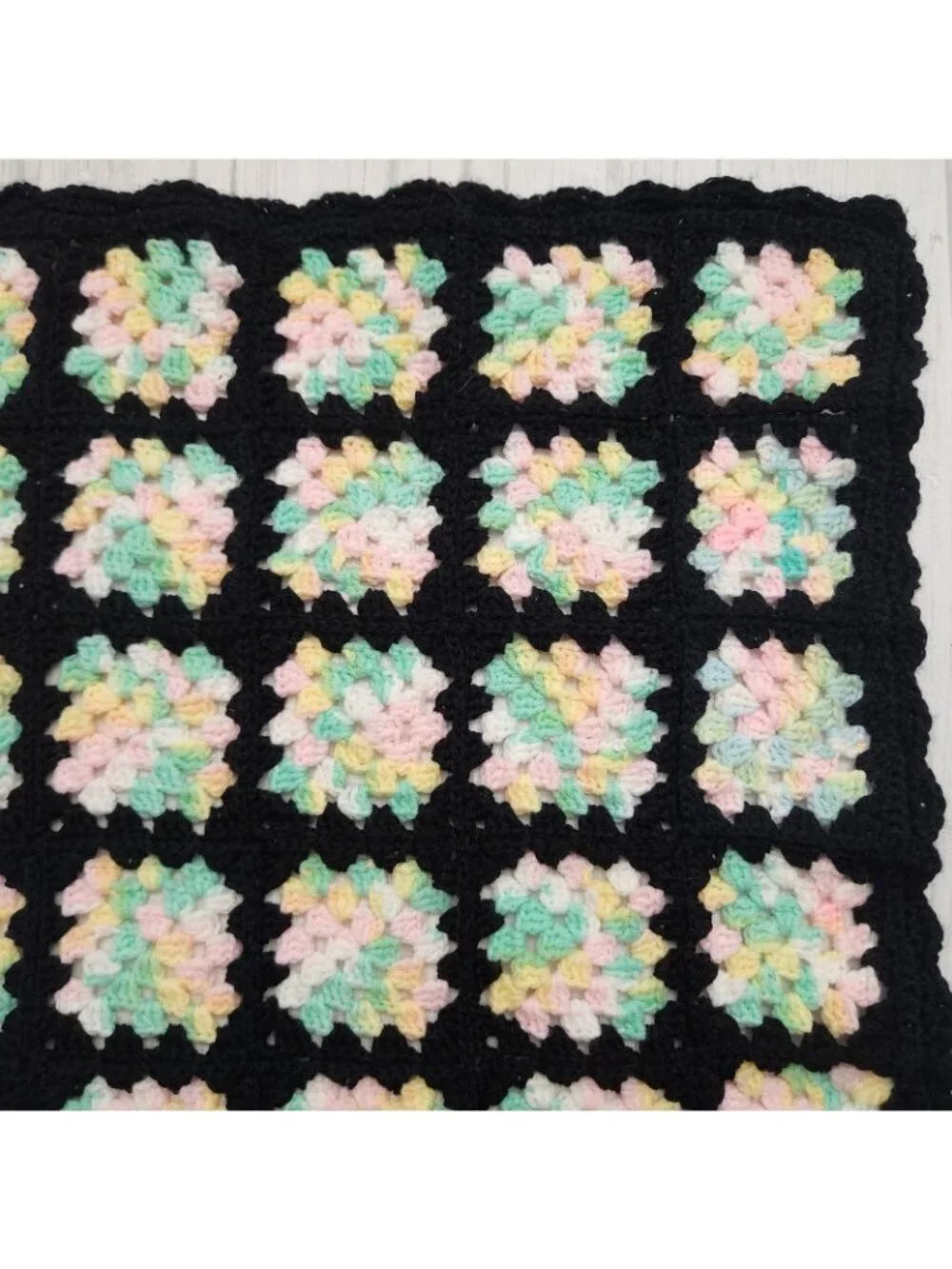 Handmade Baby Chrochet Granny Sqaure Pastel Pinks Blues Afghan Blanket Throw